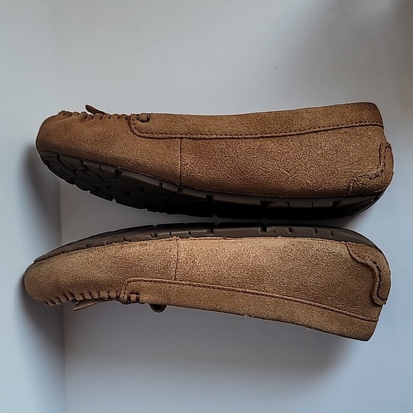 UGG Australia slippers faux sherpa womens 7 tan comfy flexible sole cozy - Picture 2 of 11